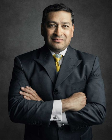 Headshot of Jorge Luis Flores