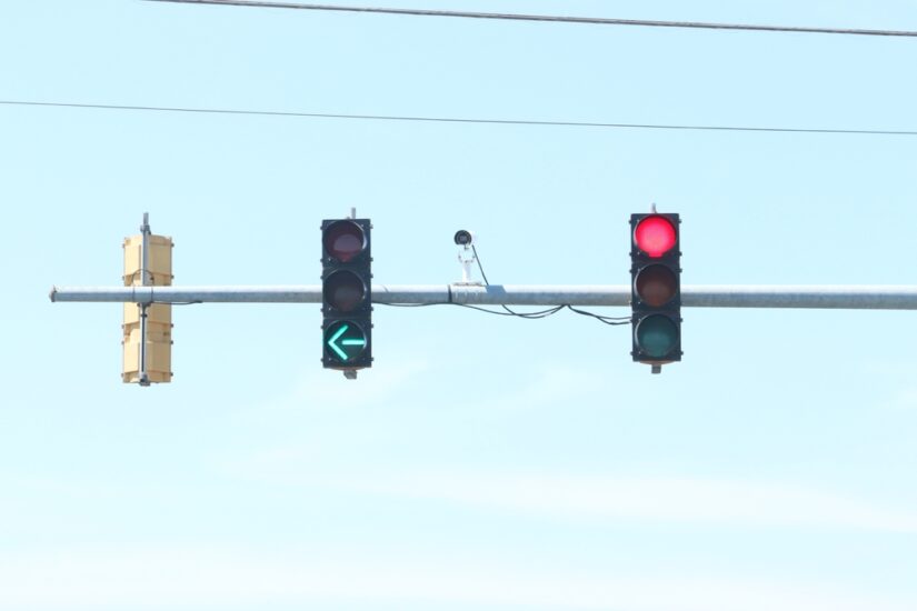 Image for Does Georgia Law Require You to Stop Before Turning Right on a Red Light? post